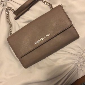 Micheal Kors Crossbody